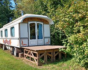 Pittoresk vakantiehuis in Hengelo, Twente gelegen aan de rand van een groene omgeving.