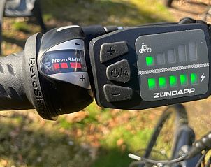 Fietsbediening van de elektrische fietsen in Vakantiehuis in Enschede, voor avonturen in Twente, Overijssel.