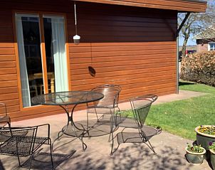 Vakantiehuis in Markelo met zonnig terras en comfortabele stoelen in Twente, Overijssel.