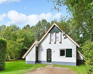 Guest house 523106 • Bungalow Twente • Landgoed De Elsgraven | 4-6-persoons bungalow | 4-6C1 