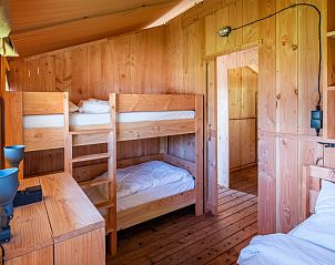 Guest house 523423 - Tent house Twente - Safaritent Comfort met priv� Hottub