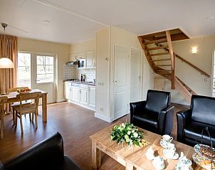 Gezellige binnenruimte van Huisje in Notter, vakantiehuis met moderne keuken in Twente, Overijssel.