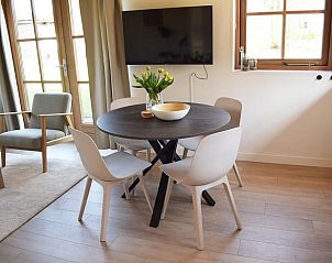 Gezellige eetruimte in Vakantiehuis in Notter, comfortabel voor gasten in Twente, Overijssel.