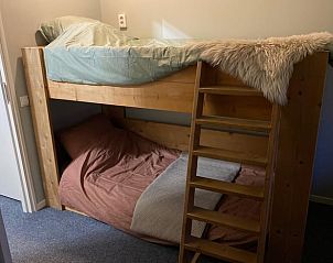 Handige opbergruimte in Vakantiehuisje in Daarle, Twente, met kapstok en kast.