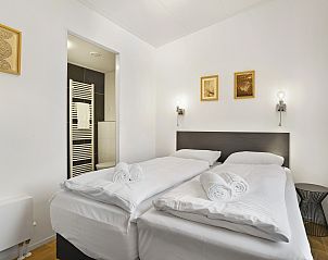 Luxe slaapkamer in Sallandse Heuvelrug 4-persoons woning 4C, Hoge Hexel, met en-suite badkamer.