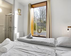 Zweites Schlafzimmer mit Einzelbetten im 8-Personen-Haus Sallandse Heuvelrug in Hoge Hexel, Twente, Overijssel.