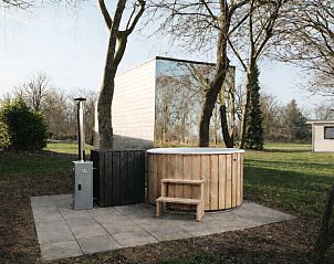 Verblijf 524623 - Vakantiewoning Twente - River Mirrorlodge met bubbeltub en panoramaview