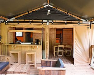 Verblijf 525310 - Tenthuis Twente - Safaritent 6 personen incl. sanitair aan het meer