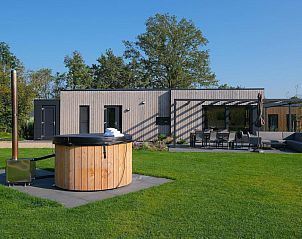 Guest house 526838 - Holiday property Twente - Vakantievilla Amalia 4 met hottub