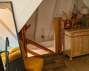 Knusse hoek met stoel in Huisje in Broekland, Salland, Overijssel.