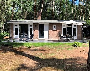 Auenansicht des Ferienhauses in Holten, gelegen in der grnen Landschaft von Salland, Overijssel.