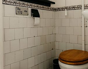 Stijlvolle toiletruimte in Vakantiehuisje in Olst, vakantiewoning in Salland, Overijssel.