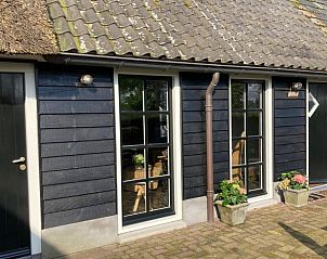 Charmant vakantiehuis in Hellendoorn met traditionele houten gevels, gelegen in het prachtige Salland, Overijssel.