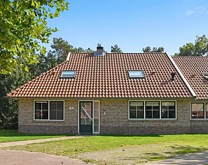 Verblijf 533209 • Bungalow Salland • Landgoed De Hellendoornse Berg | 12-persoons bungalow - Extr 