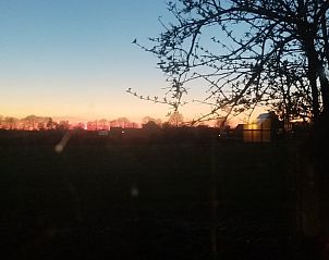 Avondschemering bij Vakantiehuisje in Wesepe, prachtig uitzicht in Salland, Overijssel.