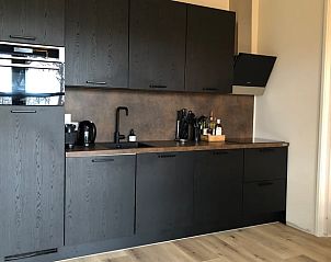 Moderne Kche in Cottage in Lettele, Ferienhaus in Salland, Overijssel.