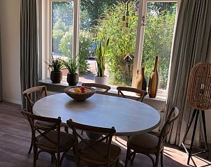 Essecke mit Aussicht in Cottage in Lettele, Ferienhaus in Salland, Overijssel.