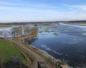Adembenemend uitzicht op de rivier in de buurt van Vakantiehuis in Dalfsen, Overijssel.