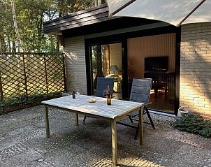 Terrasse des Ferienhauses in Dalfsen, ideal fr entspannende Momente in der Region Vecht, Overijssel.