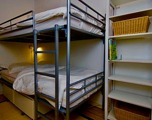 Etagenbett im kinderfreundlichen Zimmer des Ferienhauses in Dalfsen, ideal fr Familien in Overijssel.