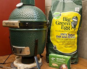 Big Green Egg Grill im Ferienhaus in Dalfsen, kulinarische Mglichkeiten in Overijssel.