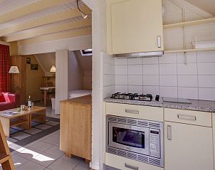 Moderne keuken in Vakantiehuis Buitenplaats Gerner, Dalfsen, Vechtstreek, Overijssel, met alle gemakken voorzien.