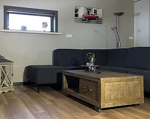 Comfortabele zithoek in Vakantiehuisje in Vinkenbuurt, Vechtstreek, Overijssel.