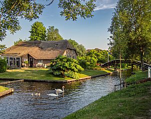 Guest house 5501139 • Holiday property Noordwest Overijssel • Charmant 6 persoons vakantiehuis met hottub en sauna, 