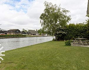 Eingang zum Ferienhaus OV007 mit Zugang zum Wohnzimmer, Giethoorn, Nordwest Overijssel, Overijssel.