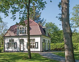 Verblijf 550423 • Vakantiewoning Noordwest Overijssel • Vakantiehuis voor 12 personen in De Bult 