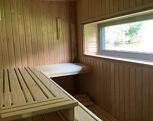 Ontspannen in de sauna van Huisje in De Bult, vakantiehuis in Overijssel.