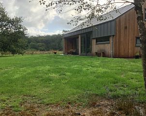 Huisje in De Bult met ruime groene tuin, vakantiehuis in Overijssel.