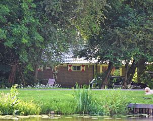 Guest house 550814 • Holiday property Noordwest Overijssel • 8 persoons vakantiehuis aan vaarwater 