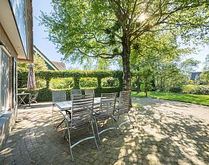 Tjasker 6 vakantiehuis te Paasloo in Noordwest Overijssel, omgeven door groene natuur en rustieke charme.