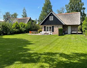 Guest house 550911 • Holiday property Noordwest Overijssel • Tjasker Comfort 6 