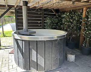 Speeltuin voor kinderen bij vakantiehuis OV019 in Paasloo, Overijssel.