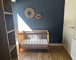 Badkamer met dubbele douche in vakantiehuis OV019, Paasloo, Overijssel.