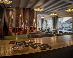 Moderne badkamer in vakantiehuis OV635, Blokzijl, Noordwest Overijssel.
