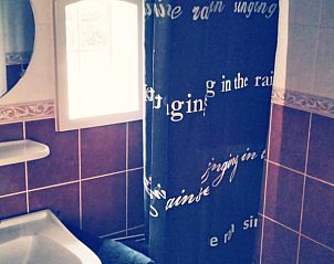 Douche in Huisje in Eesveen, moderne faciliteiten in Noordwest Overijssel, Overijssel.