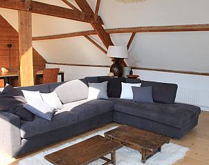 Gemtliche Sitzecke im Ferienhaus in Abcoude, ideal fr Entspannung in Utrecht Nord.