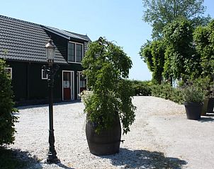 Entree van Huisje in Abcoude, vakantiehuis in Utrecht noord, met landelijke charme.