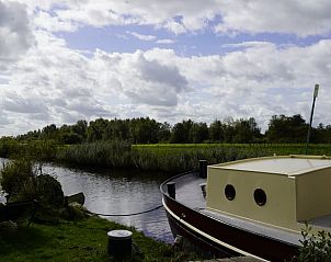 Rustgevend uitzicht vanaf Huisje in Vinkeveen, vakantiehuis gelegen aan de waterkant in Utrecht noord, Utrecht.