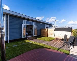 Zonnig terras bij Vakantiehuis in Vinkeveen, Utrecht noord.