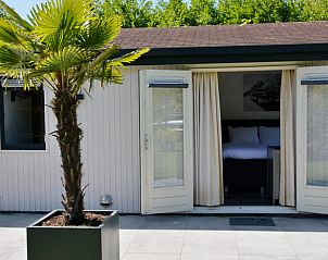 Comfortabele slaapkamer in Huisje in Vinkeveen, vakantieaccommodatie in Utrecht noord.