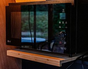 Moderne keuken met apparatuur in Huisje in Amersfoort, vakantiehuis in Utrecht noord.