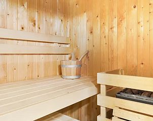 Houten sauna voor ontspanning in Amerongse Berg vakantiehuis in Overberg, Utrecht.