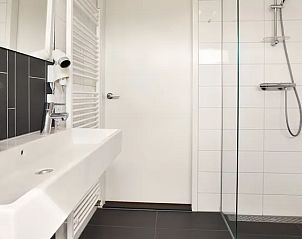 Badkamer met sauna in Amerongse Berg vakantiehuis, Utrechtse Heuvelrug.
