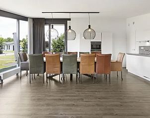 Open keuken en eetkamer in Amerongse Berg, ideaal voor groepsverblijven in Utrechtse Heuvelrug.