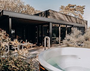 Verblijf 570719 - Vakantiewoning Utrechtse Heuvelrug - Luxe Waterlodge + hottub