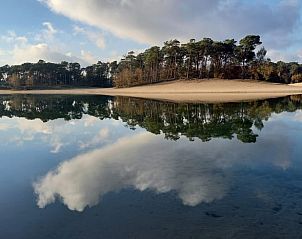 Spiegelend meer in de buurt van Vakantiehuisje in Maarsbergen op de Utrechtse Heuvelrug.